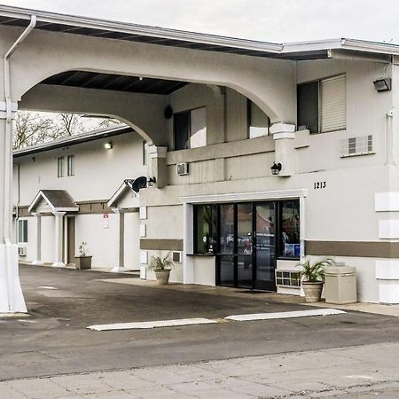Quality Inn 美熹德 外观 照片